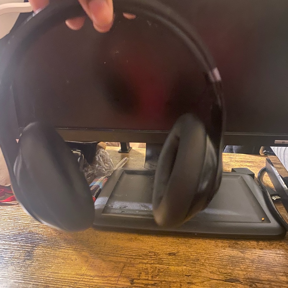 Beats by Dre studio pro 3 noise cancellation